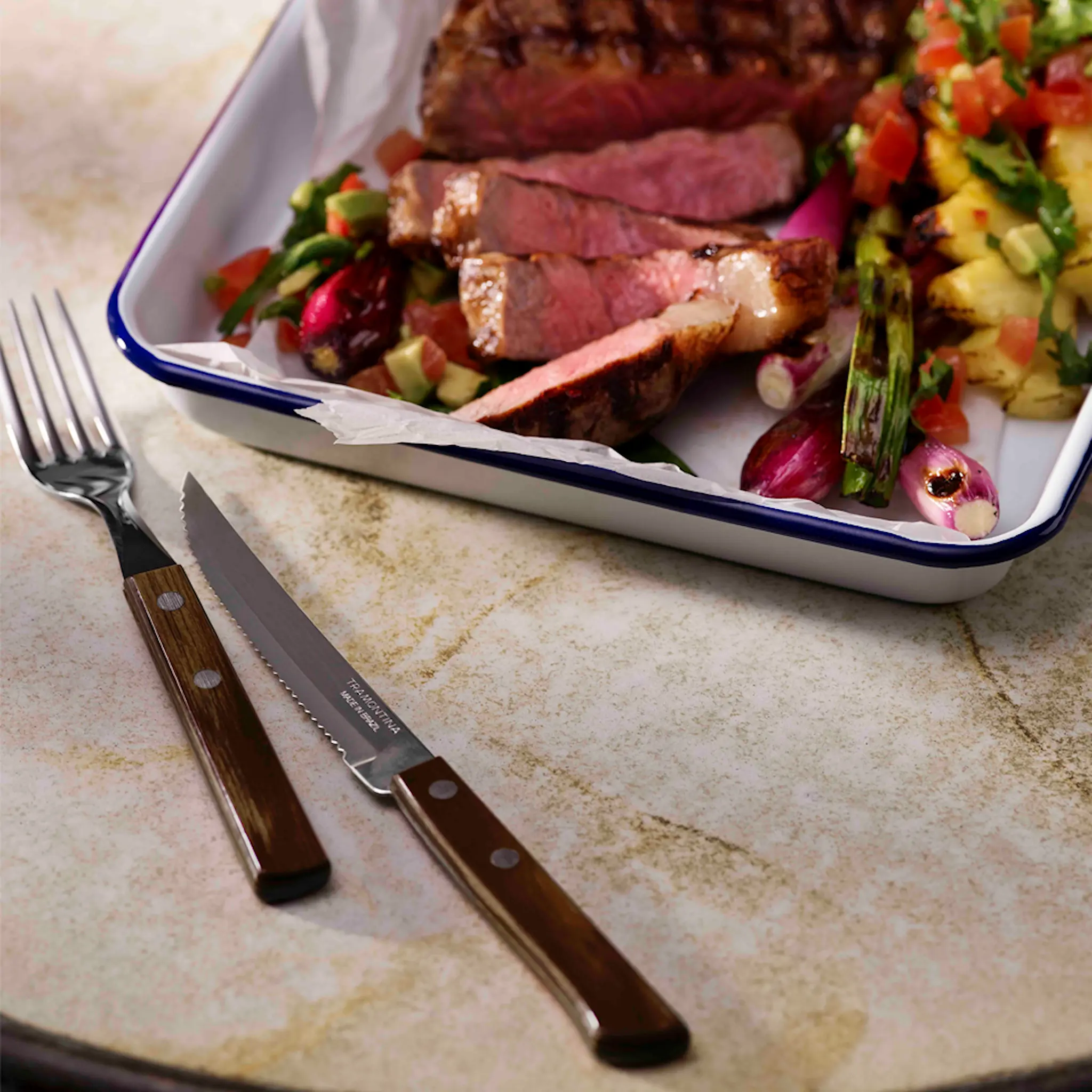 Tramontina Biffbestikk 12 deler brun/blank hover