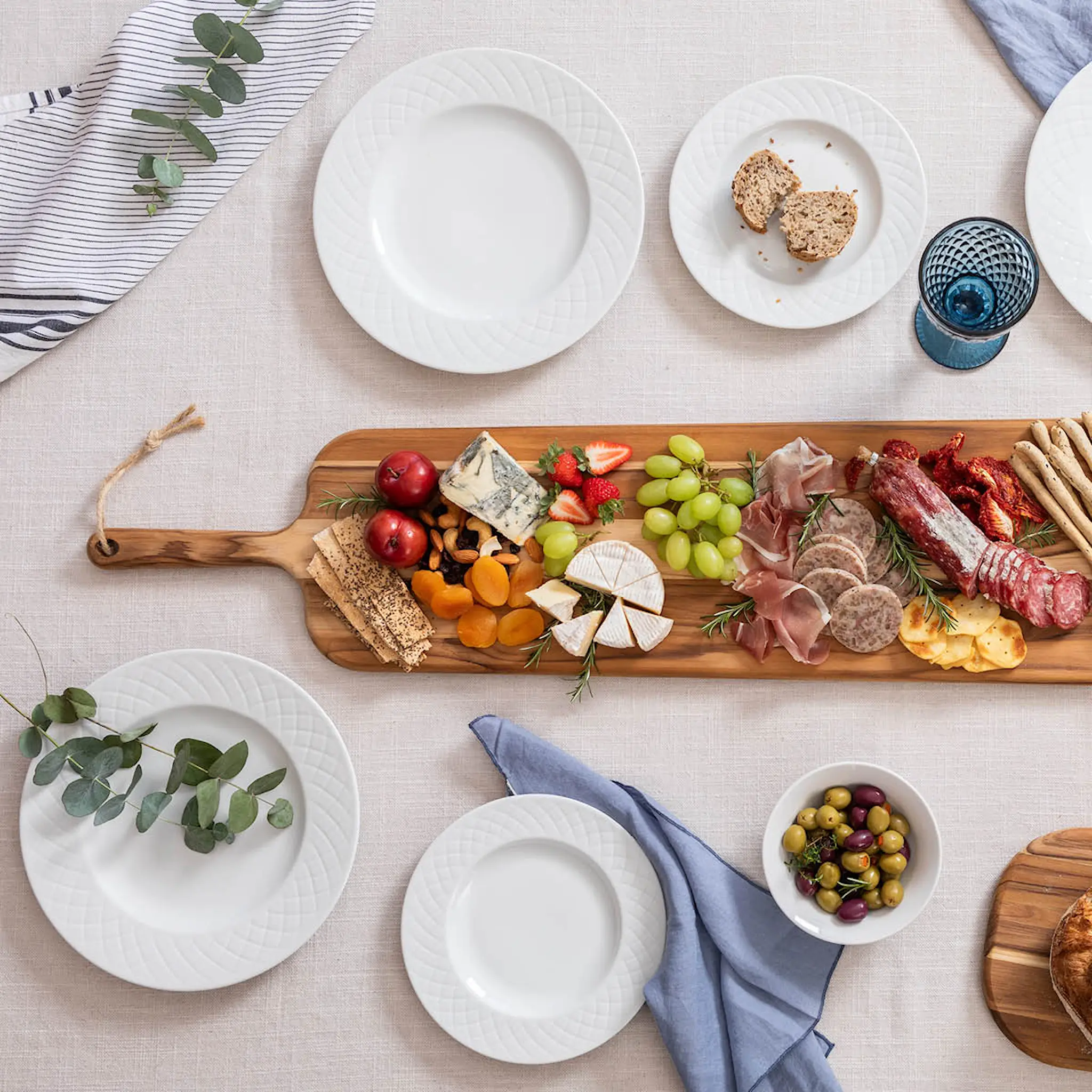 Tramontina Ingrid Lautassetti 12 osaa / 3 eri kokoa Valkoinen