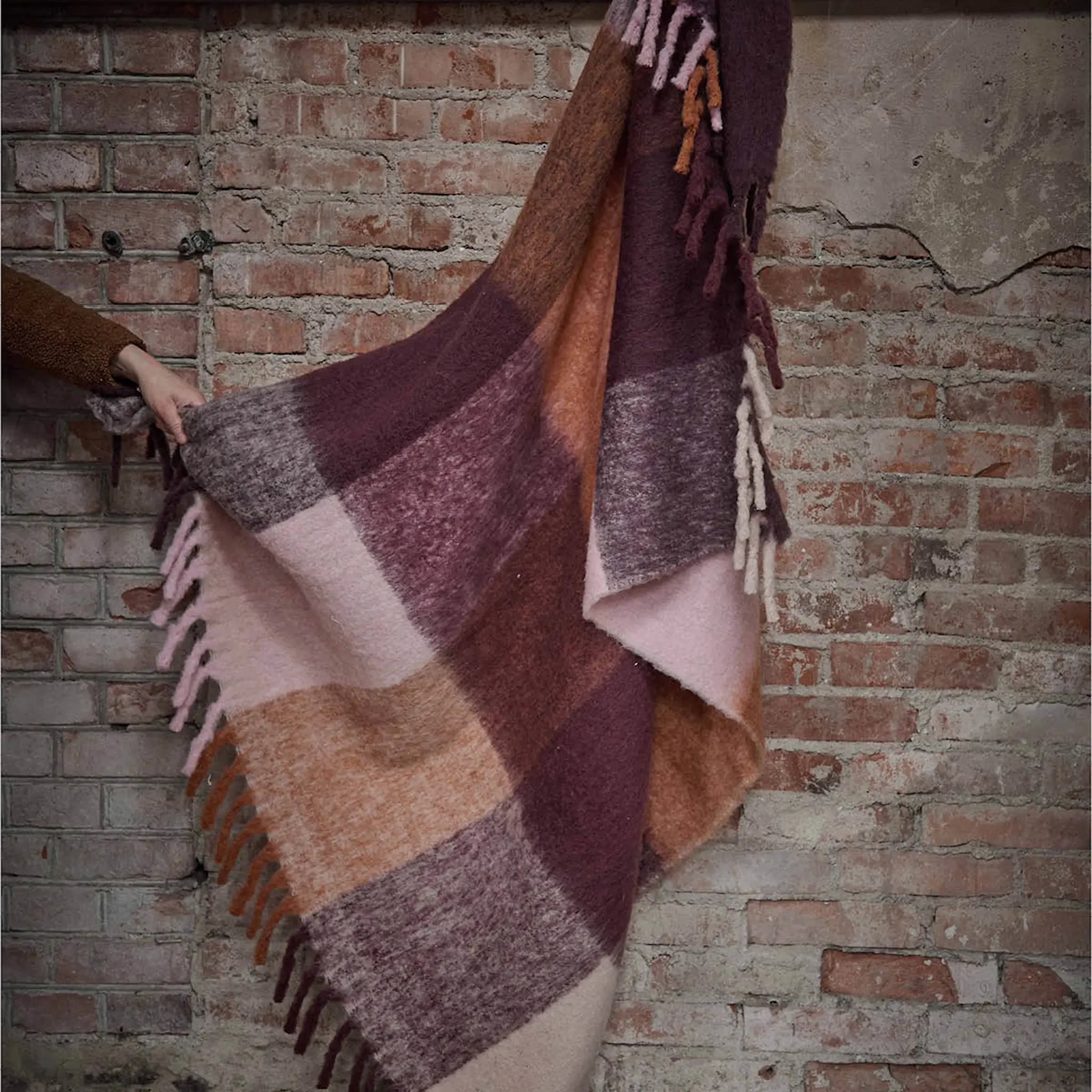 Fondaco Mira pläd 130x170 cm vinröd