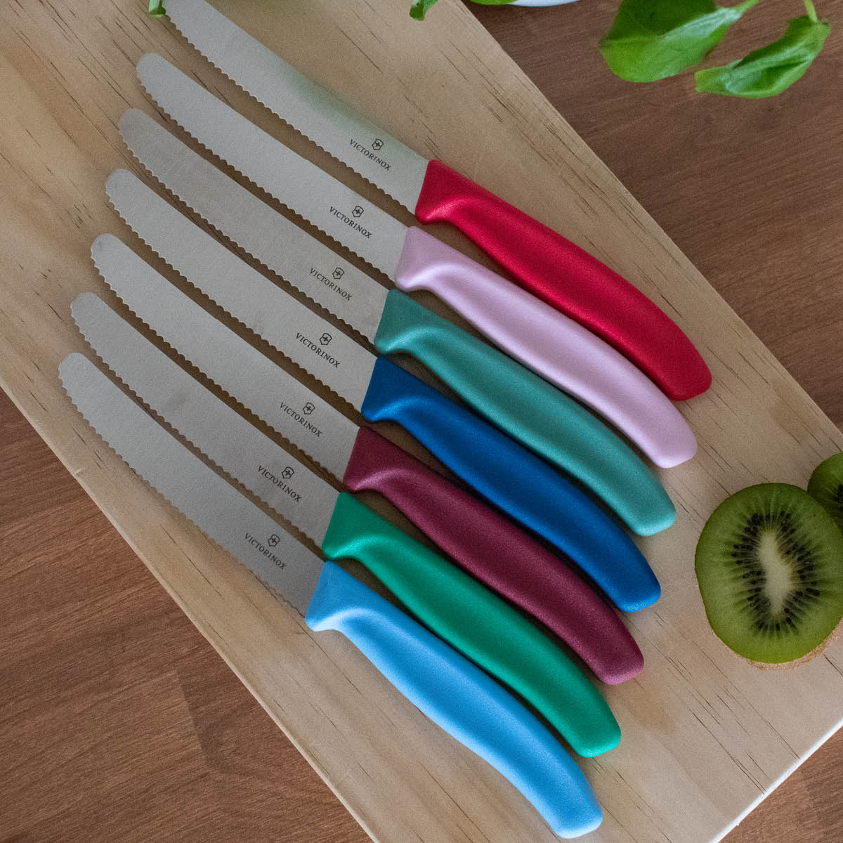 Victorinox Swiss Classic tomatkniv 11 cm rosa