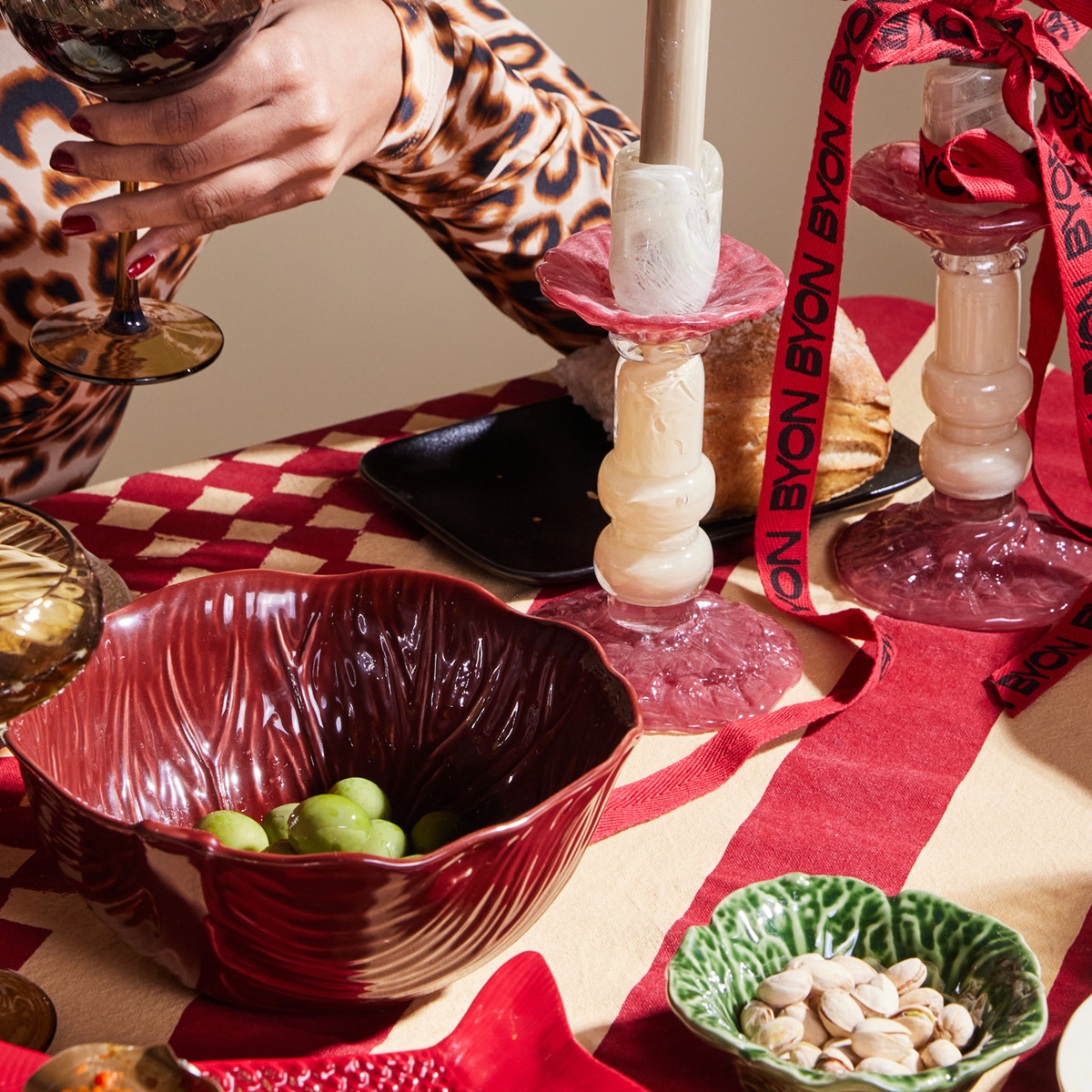 ByOn Fruity skål veggie M 20 cm vinröd