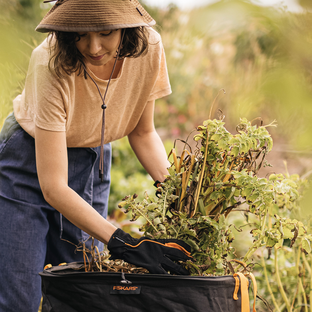 Fiskars Ergo Pop Up hagesekk liten 73L svart