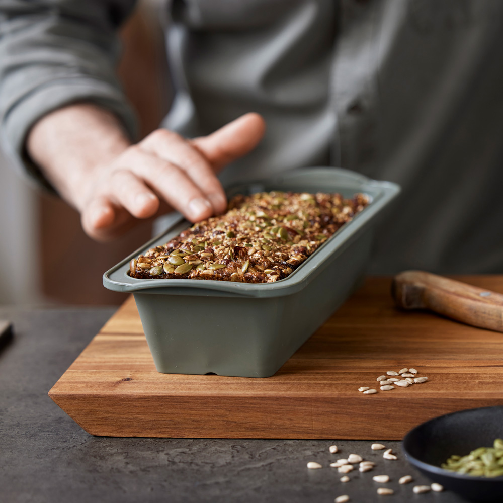 Tareq Taylor Pecan Leipävuoka 26x11 cm Forest Green