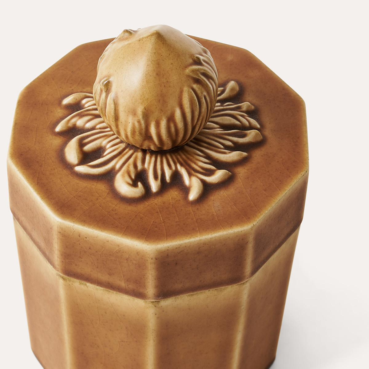 Sthål Arabesque doftljus lavender & camomille 17 cm hazelnut hazel