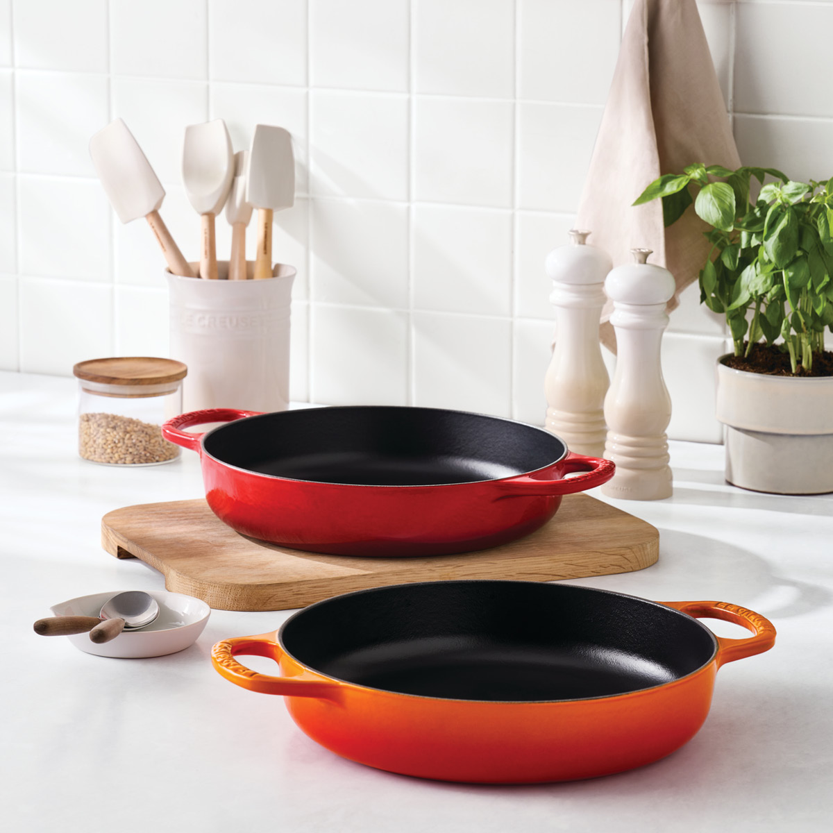 Le Creuset Signature Valurautapata matala 3,2 L 28 cm Flame