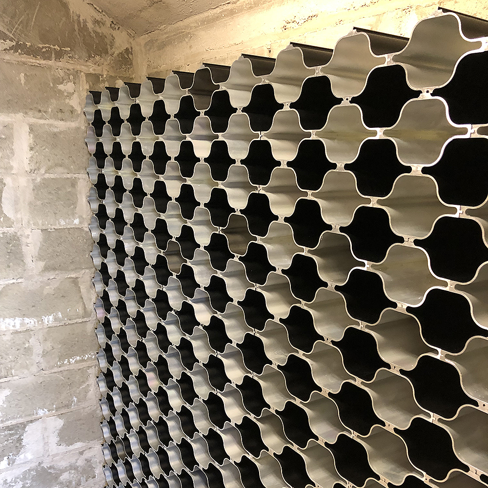 Born in Sweden Hex vinstativ 3 deler svart