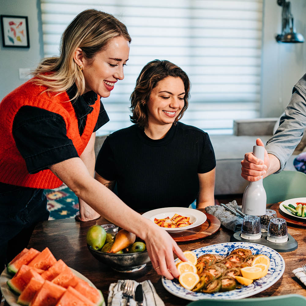 FinaMill Paristokäyttöinen Maustemylly 22,7 cm Stone