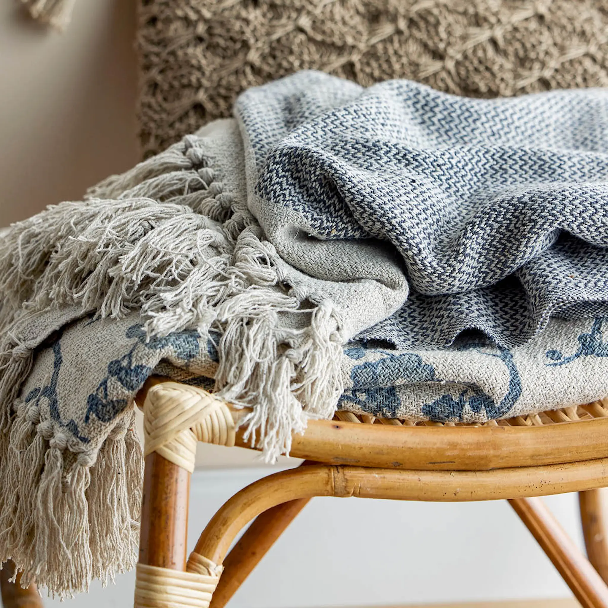 Bloomingville Sefanit pläd 160x130 cm grå/naturvit