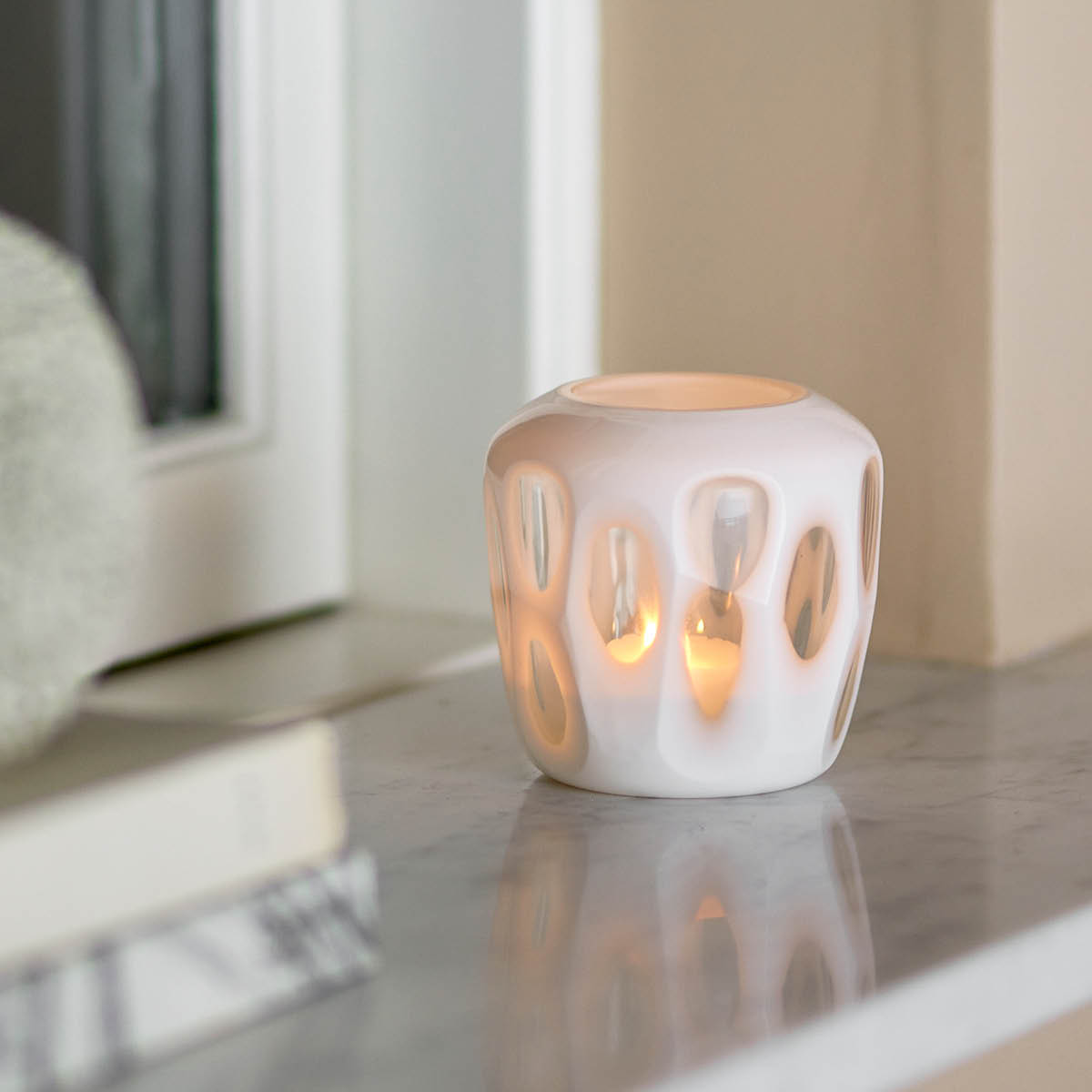 Bloomingville Ljuslykta Rohan 9x9 cm vit