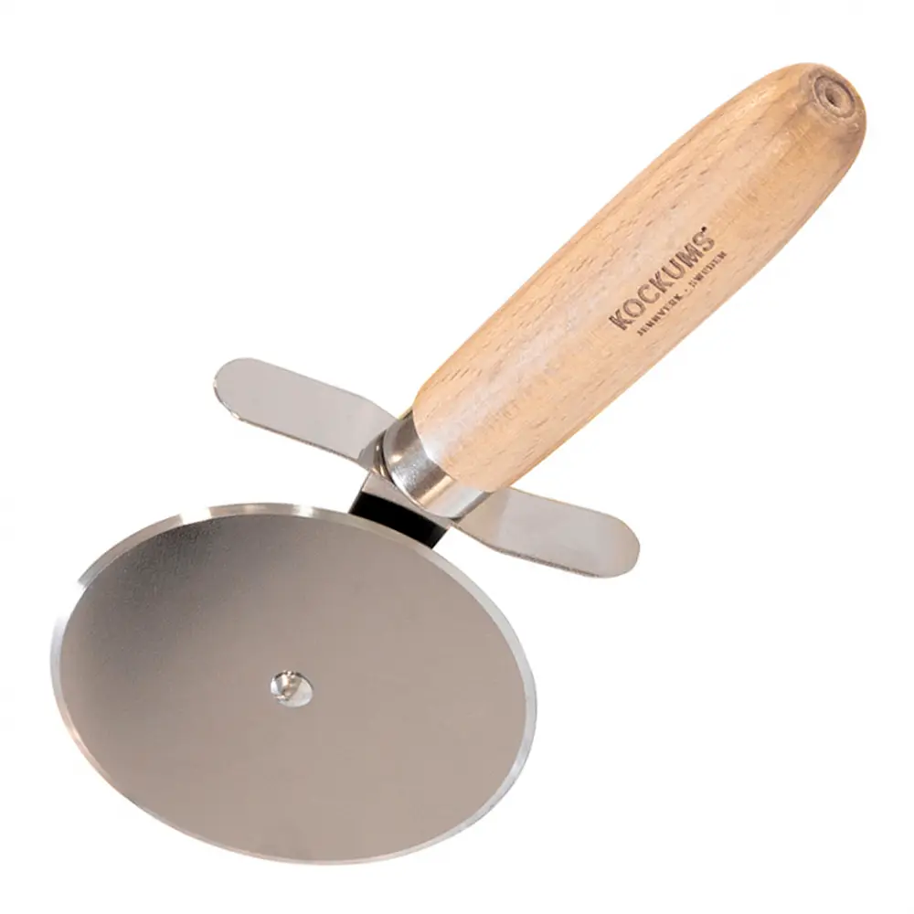 Pizzaleikkuri puukahvalla