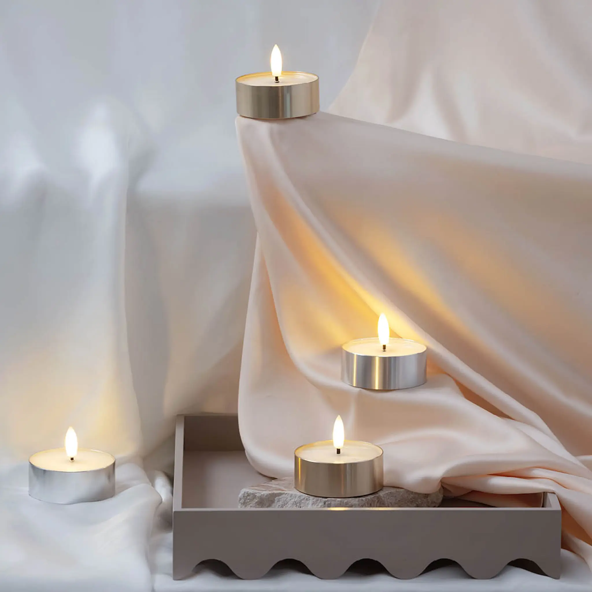 Moods & More Värmeljus LED 6,3x2,5 cm silver/vit