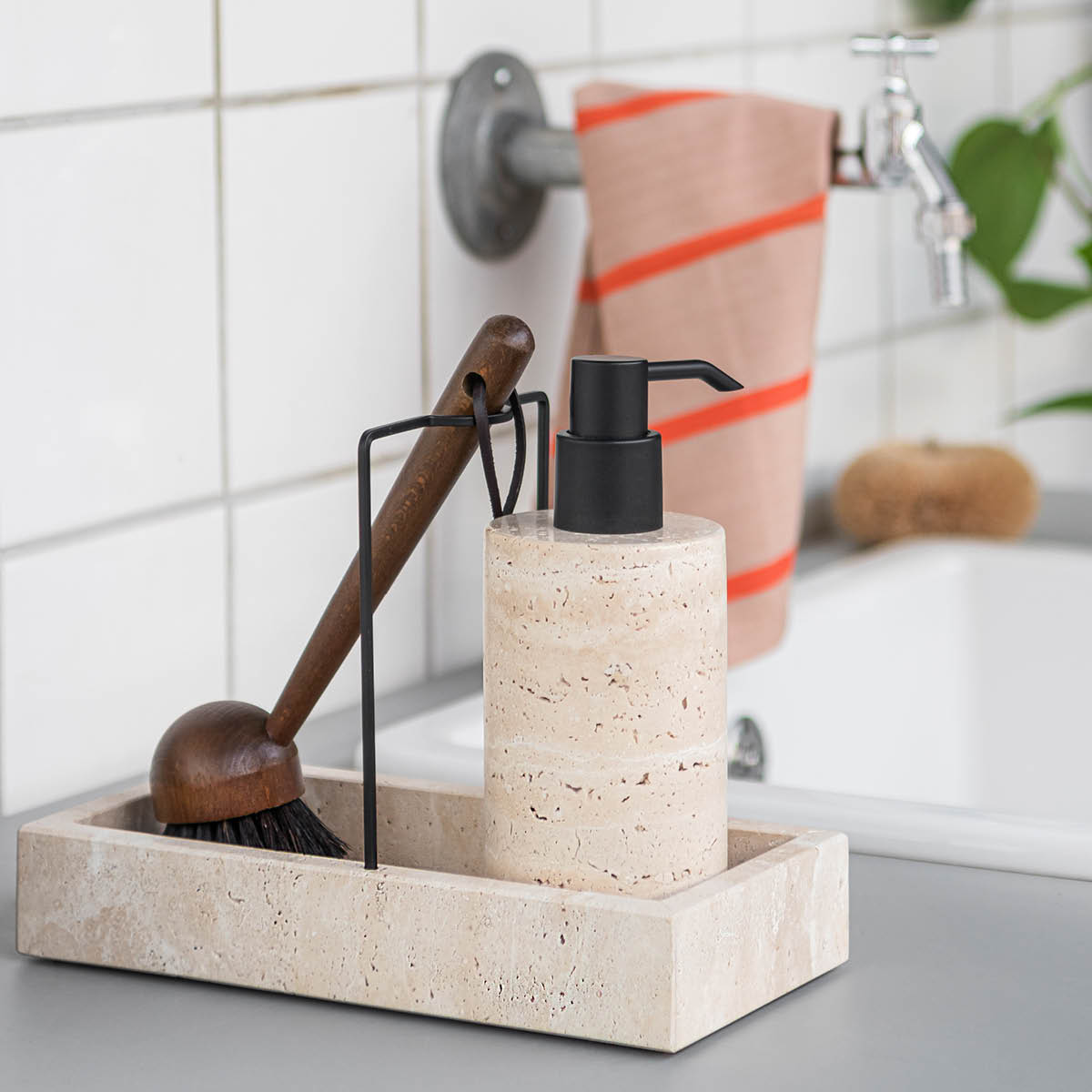 Mette Ditmer Travertine organiserer for oppvaskredskaper 24x12 cm lin