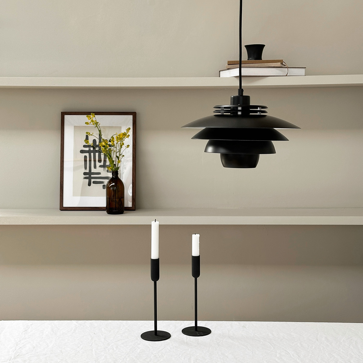 Dyberg Larsen EJKA mini pendellampa 24 cm svart