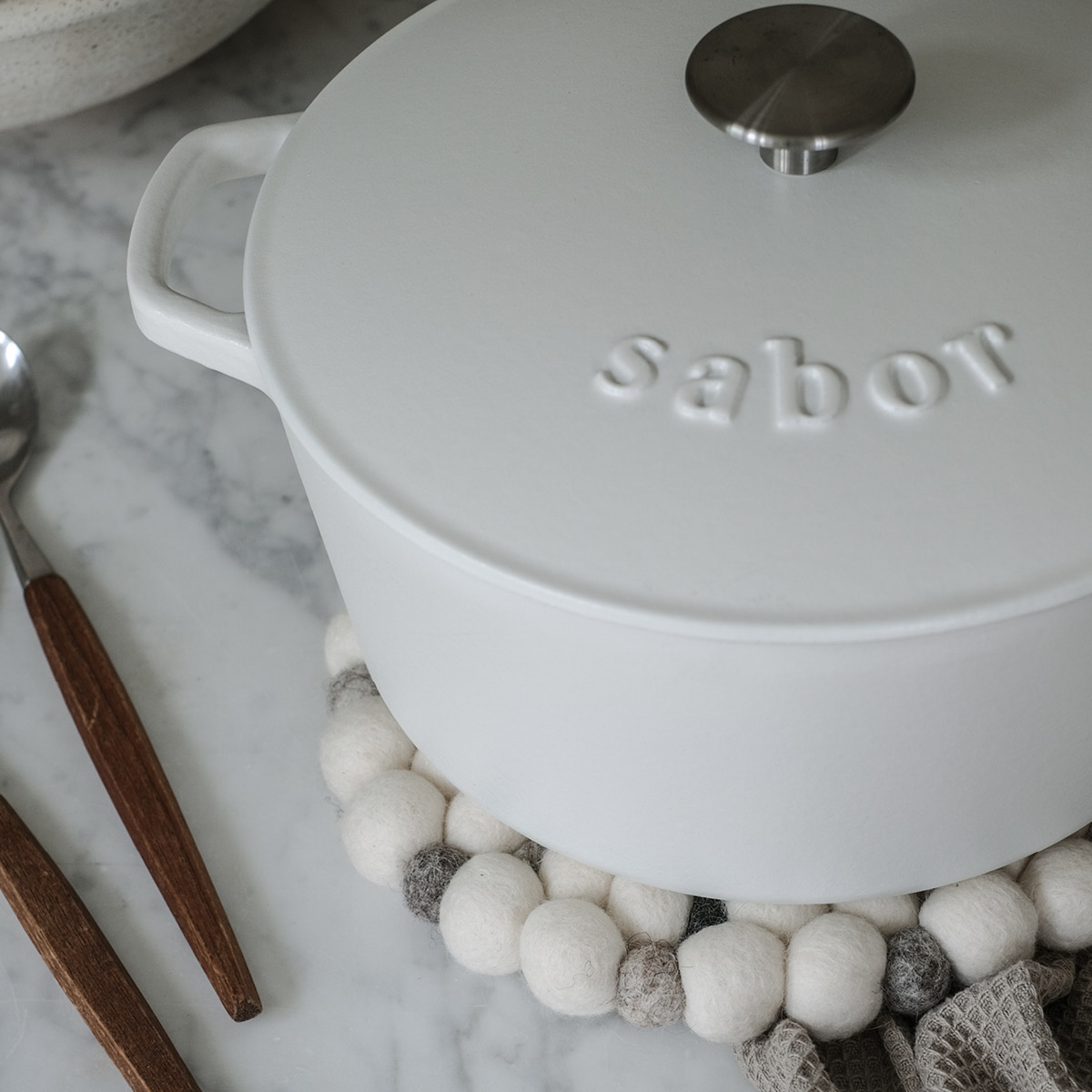 Sabor Hotspot bordstablett 21 cm vit/grå/beige