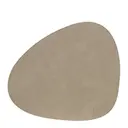 Grå