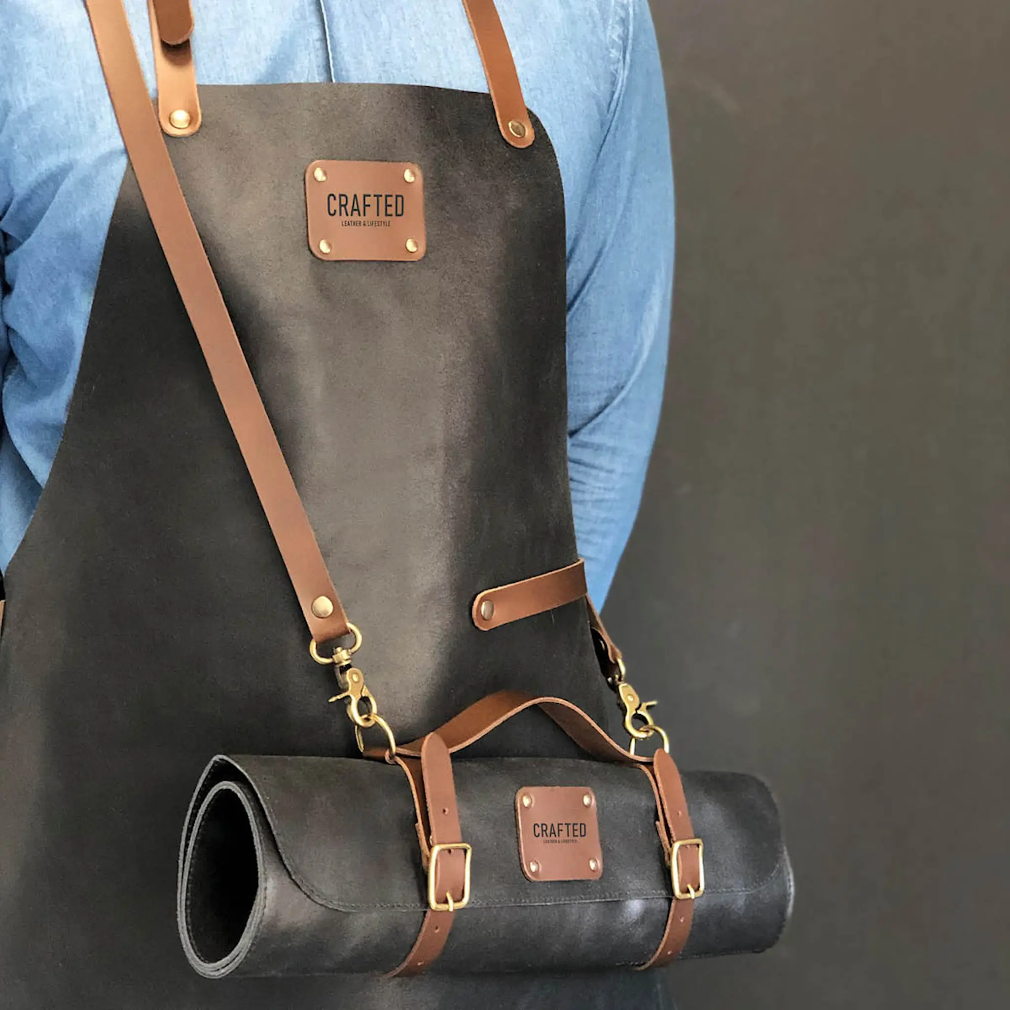 Crafted Leather Esiliina 80x58 cm Musta