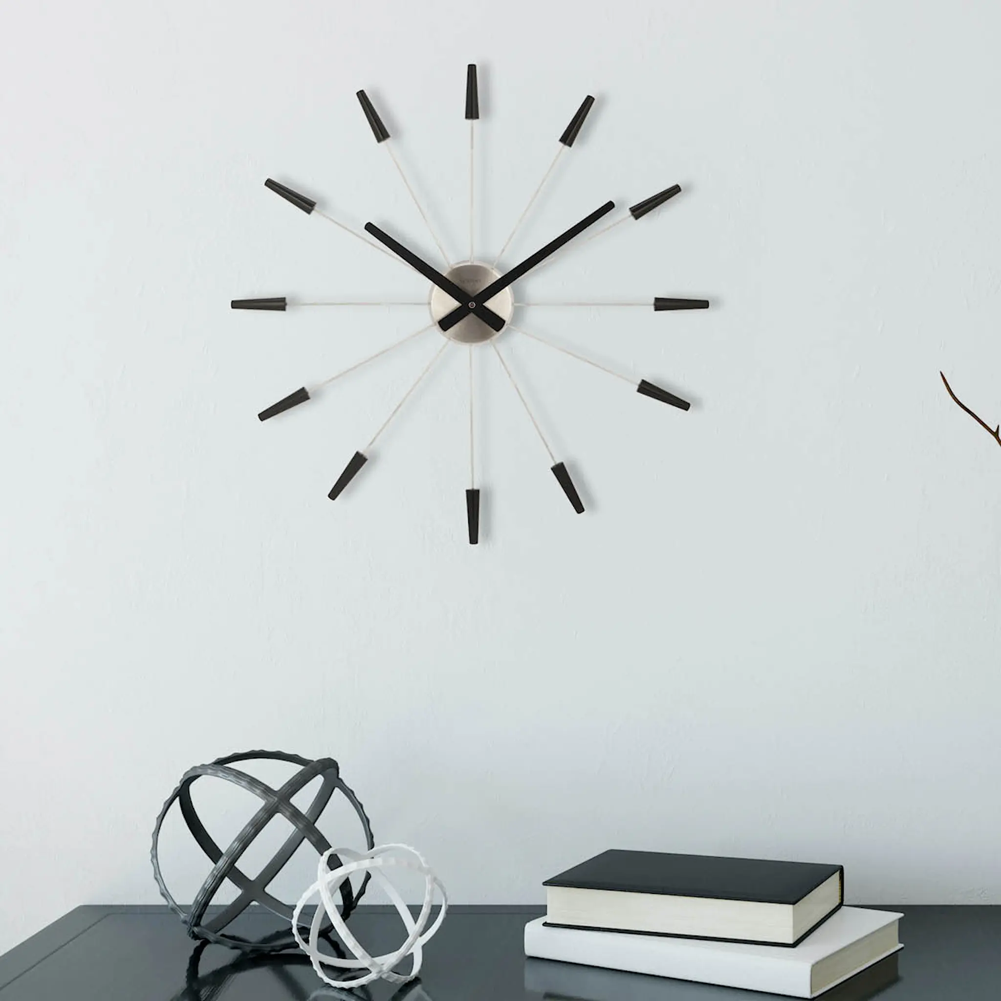 NeXtime Plug Inn väggklocka 58 cm svart
