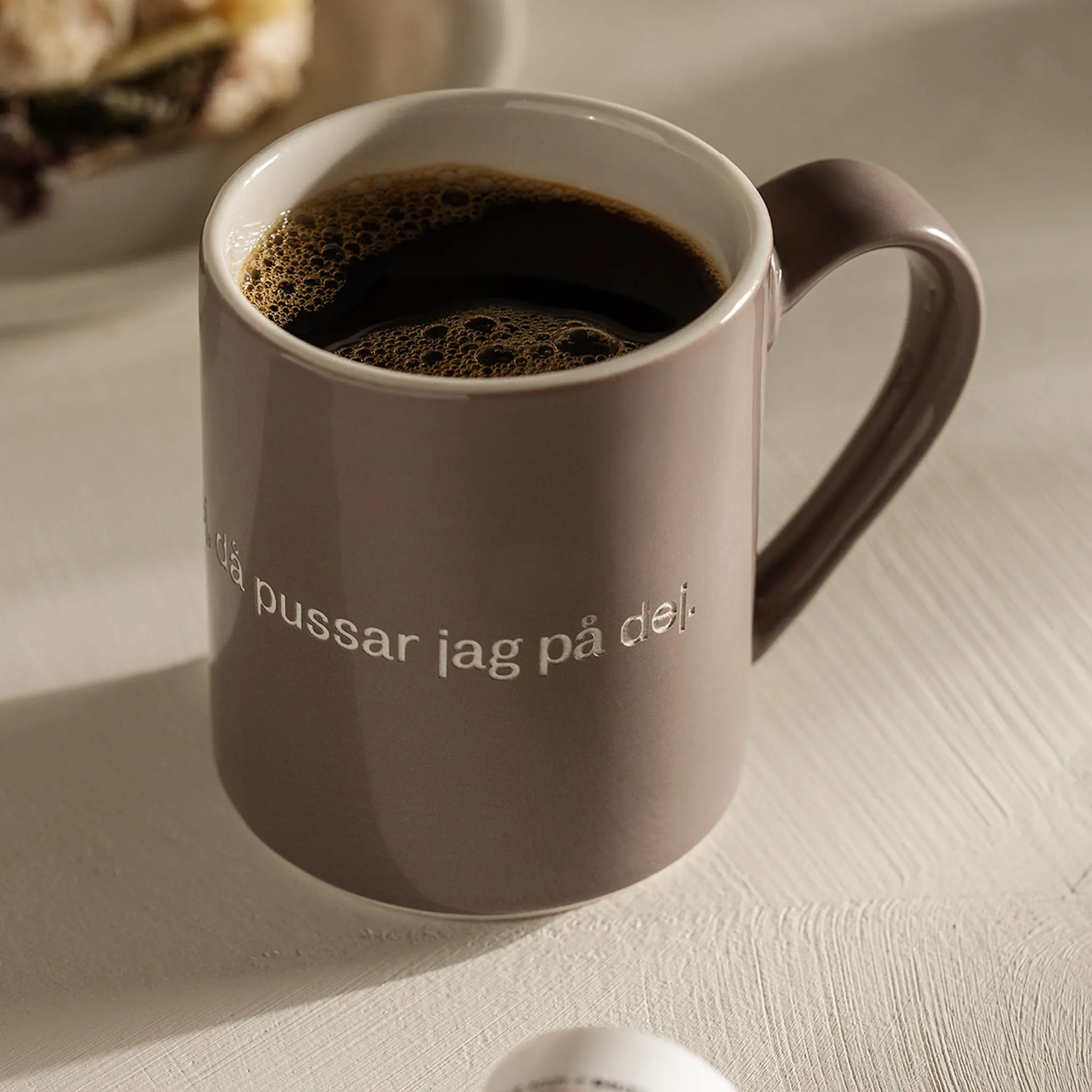 Design House Stockholm Astrid Lindgren Mugg Brun Trarallanrallanlej