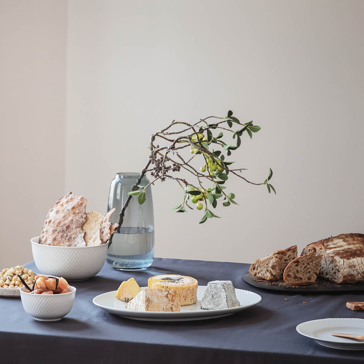 Lyngby Porcelæn Rhombe Serveringsfat 35x26,5 cm Vit