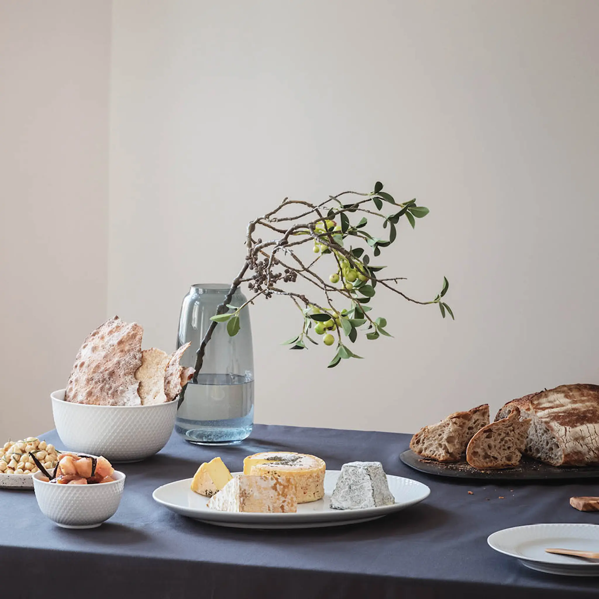 Lyngby Porcelæn Rhombe Serveringsfat 35x26,5 cm Vit