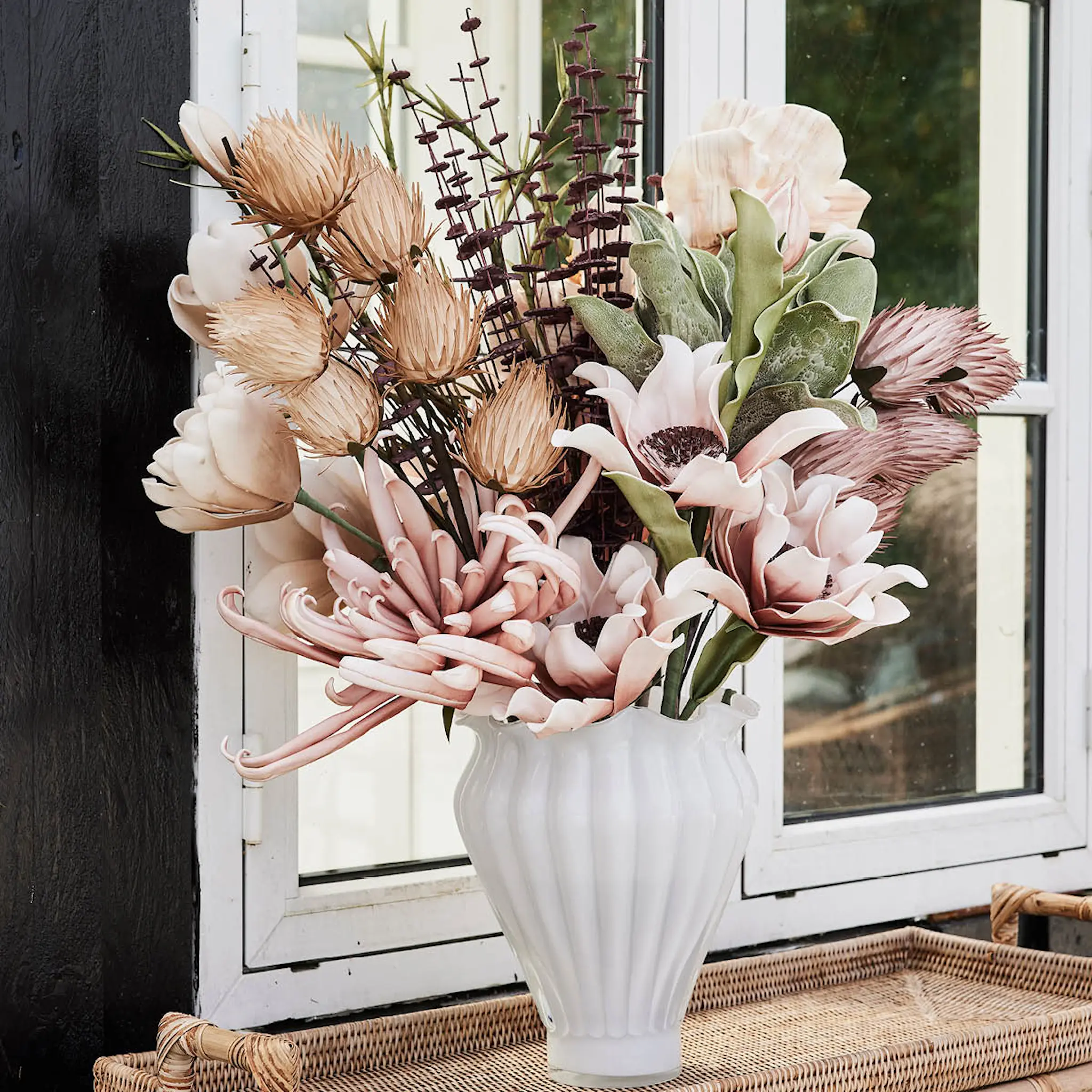 Lene Bjerre Verinne vas 28,5 cm vit