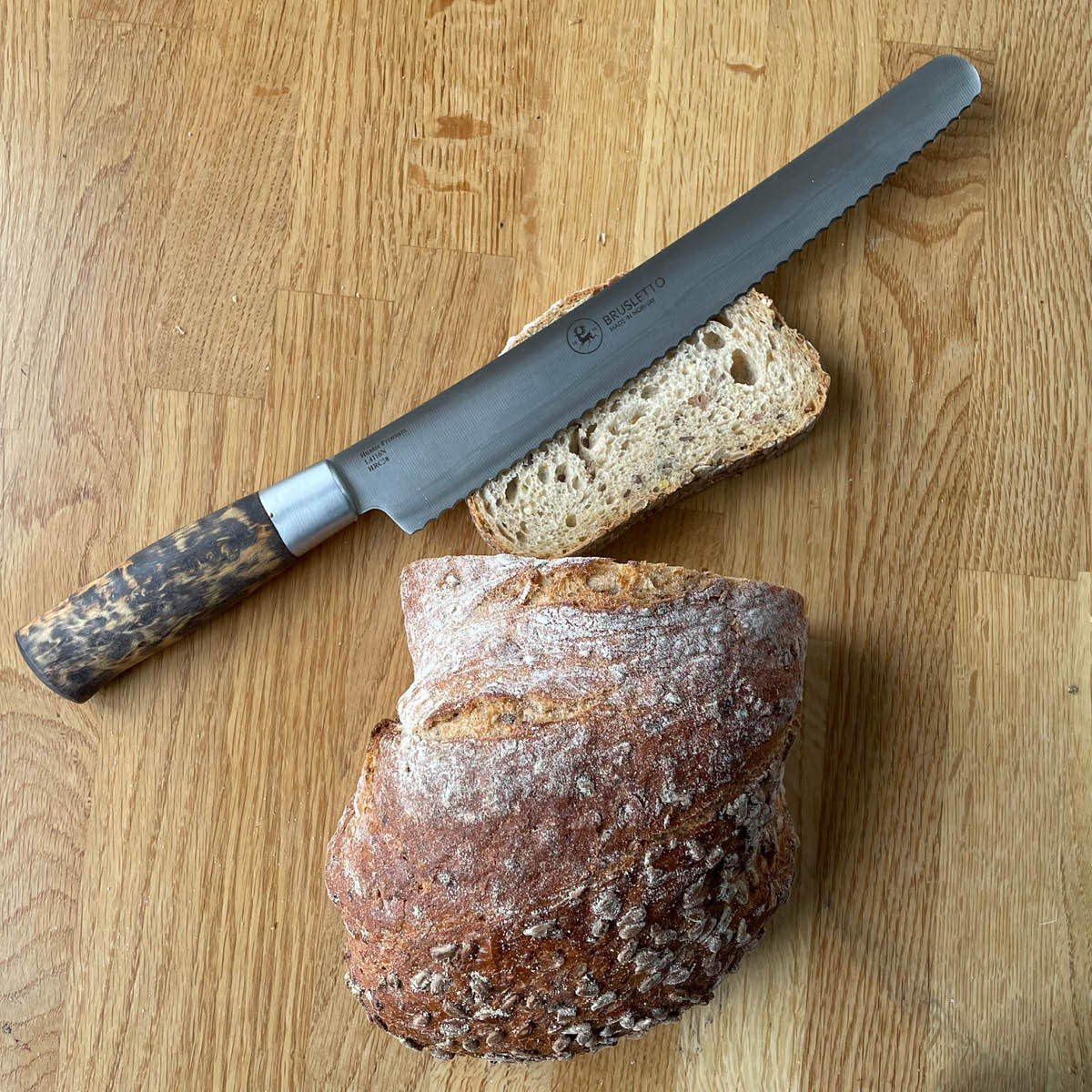 Brusletto Hunter Premium brödkniv 38 cm masurbjörk