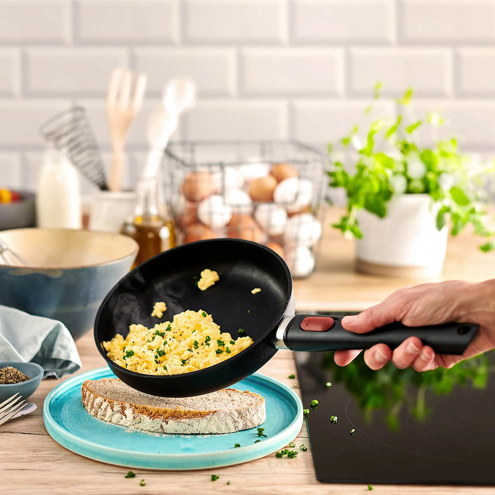 Woll Eco Lite Paistokasari irrotettava kahva 28 cm