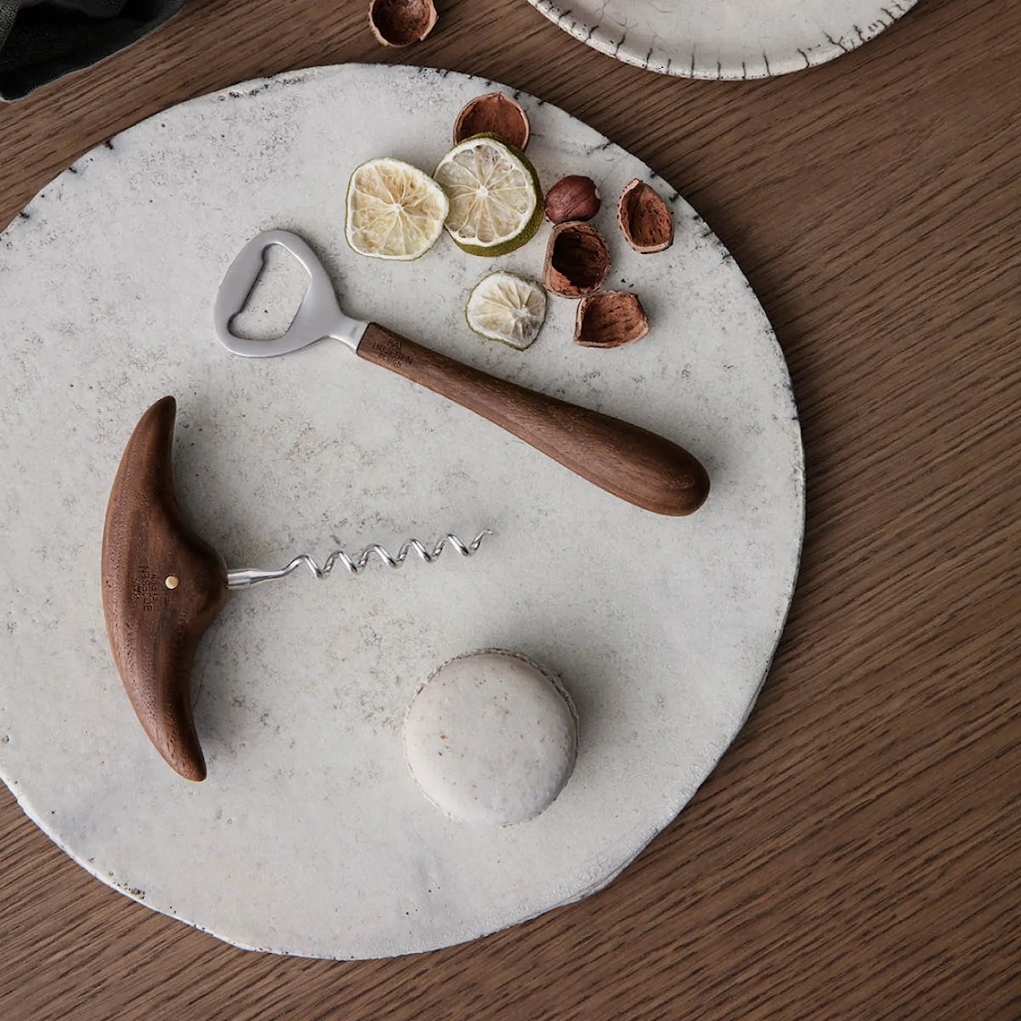 Kay Bojesen Denmark Menageri Pullonavaaja 15,5 cm Pähkinä