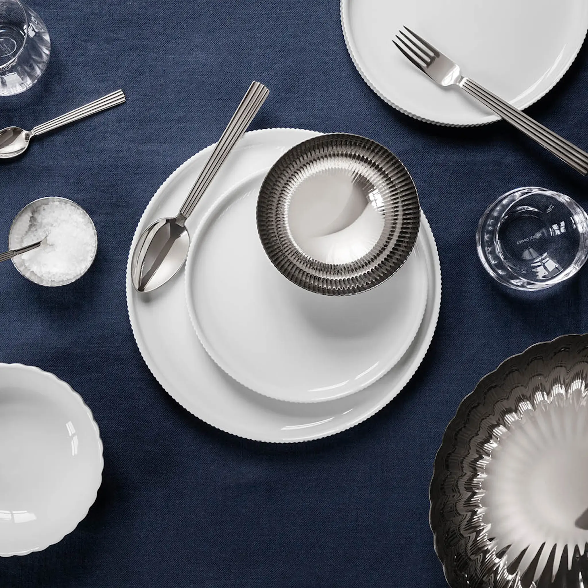 Georg Jensen Bernadotte tallerken 26 cm hover