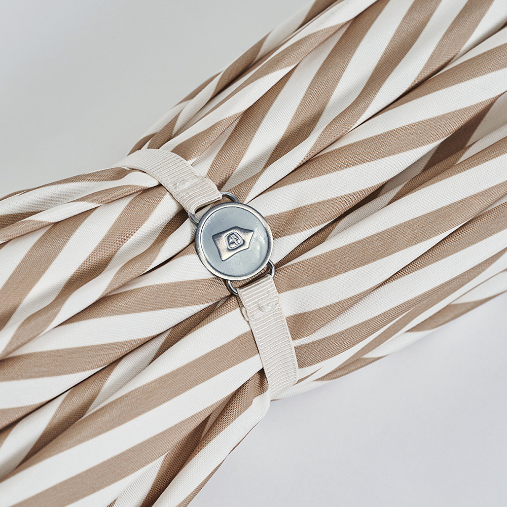 House Doctor Umbra Auringonvarjo 230 cm Hiekka/Valkoinen