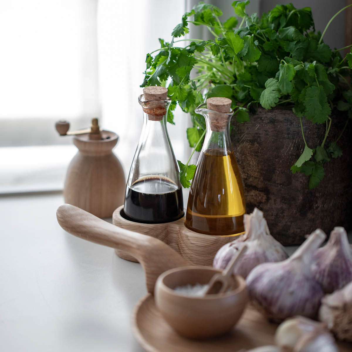 Kay Bojesen Denmark Olje-og eddikflaske H15 cm eik