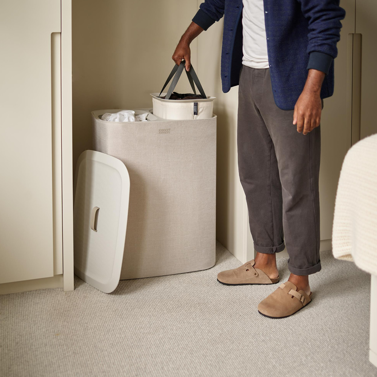 Joseph Joseph Tota tvättkorg 90 L beige