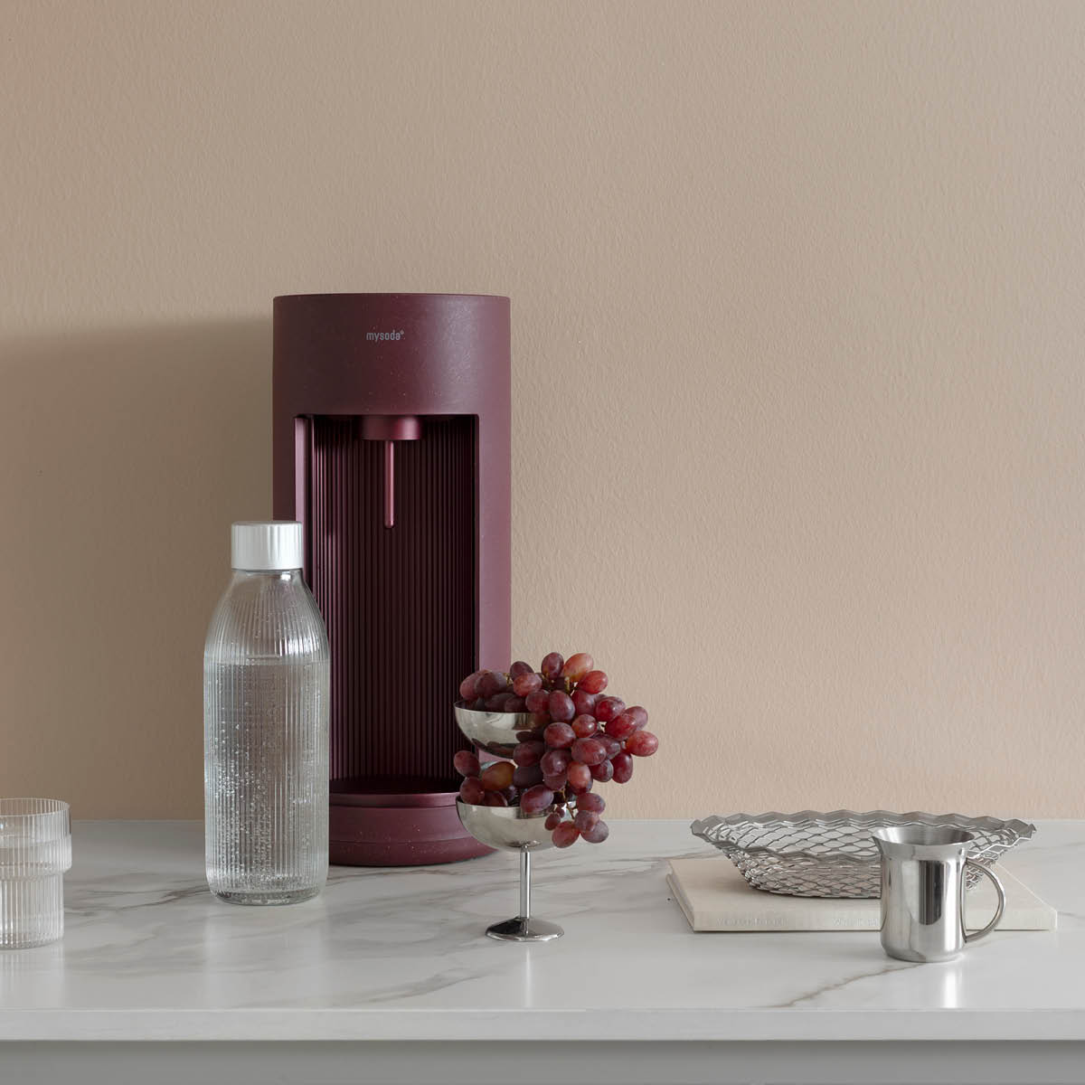 Mysoda Glassy hiilihappolaite 1 L lasipullolla Punajuuri