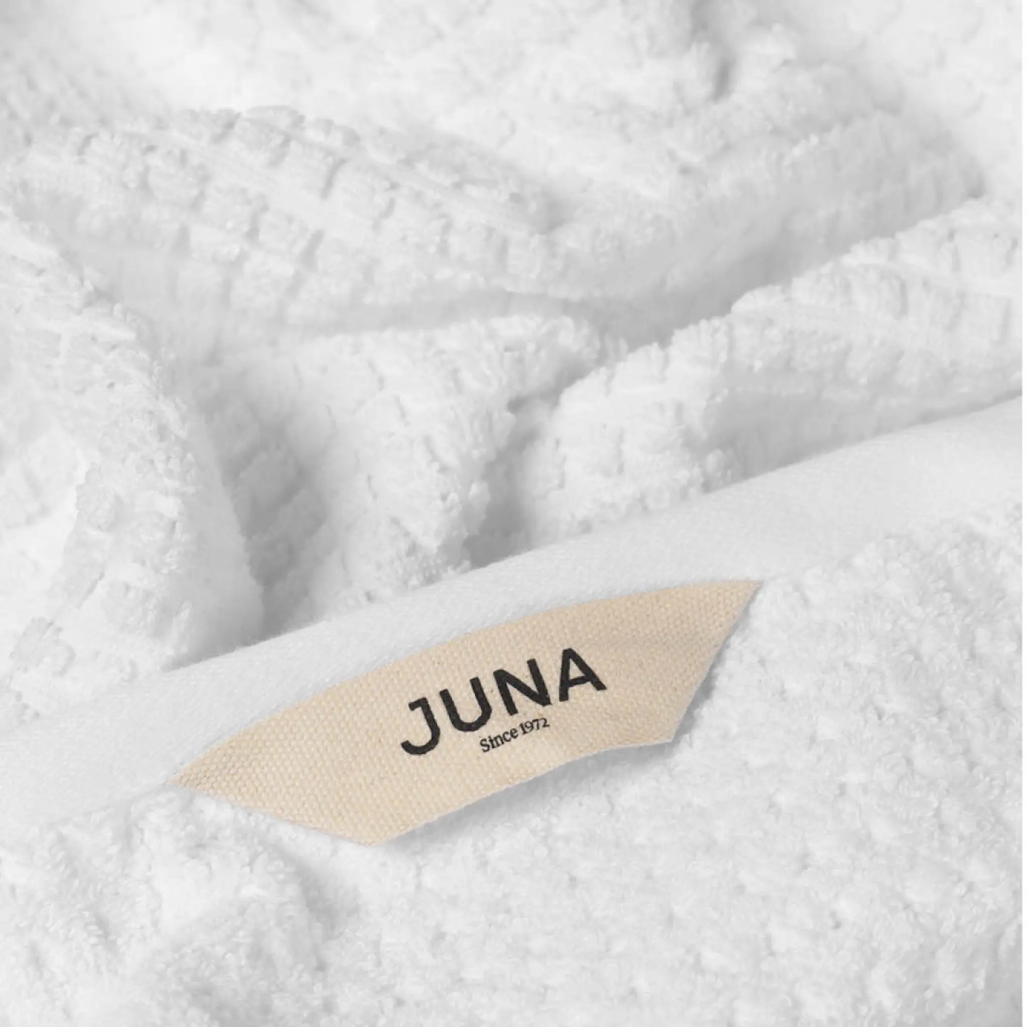 Juna Check håndkle 50x100 cm hvit