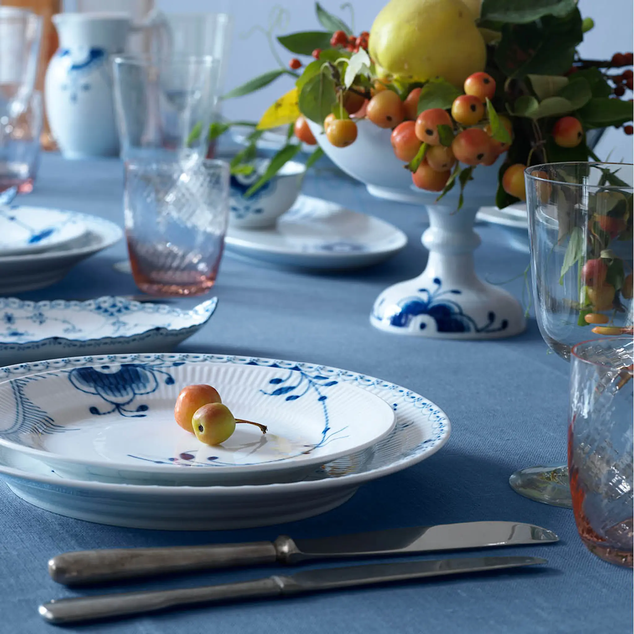 Royal Copenhagen Blue Fluted Mega Tarjoiluastia 15 cm