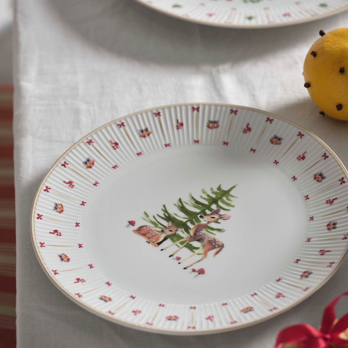 Aida Occasions Cozy Christmas päivällislautanen 27 cm valkoinen