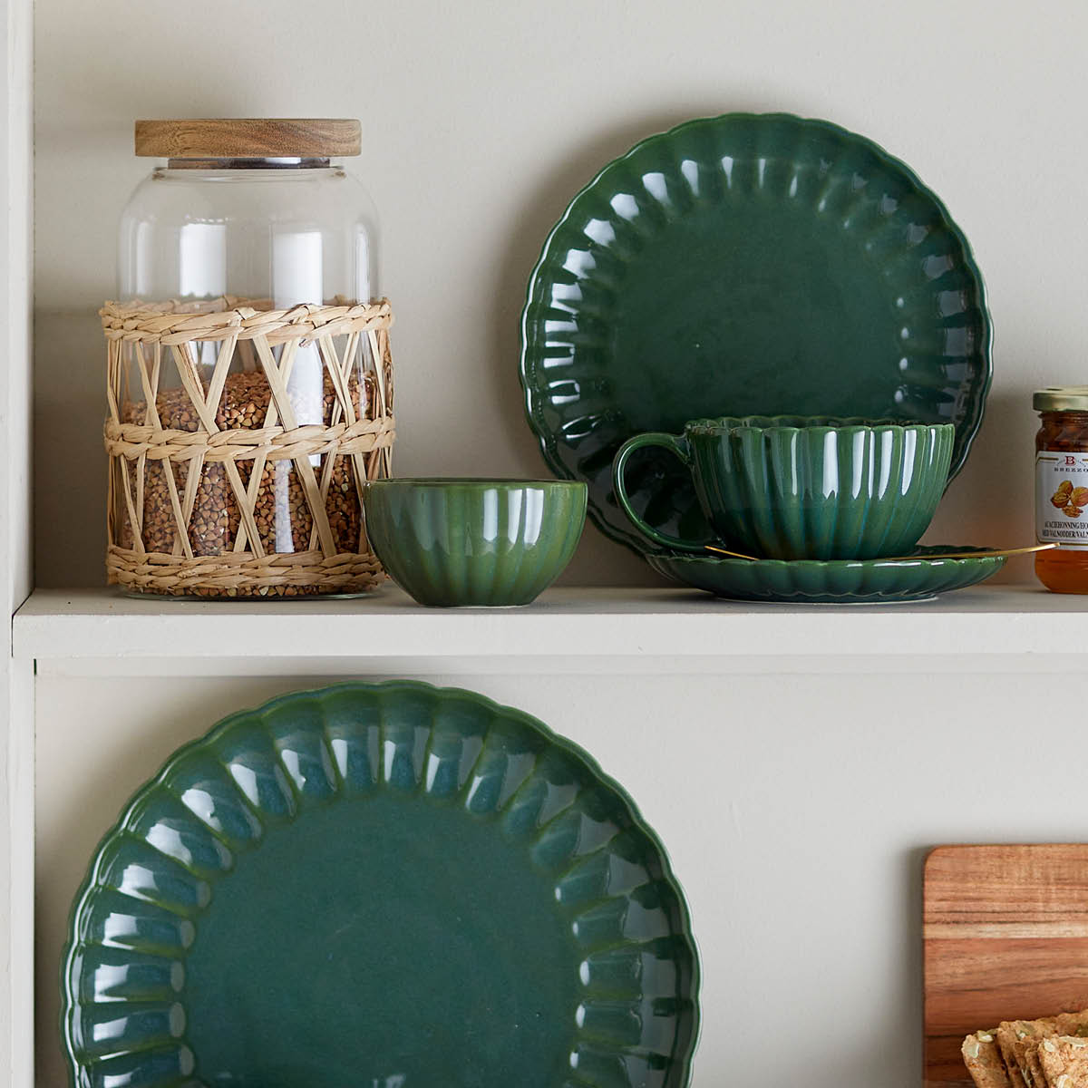 Bloomingville Latina Lautanen 20 cm Tummanvihreä