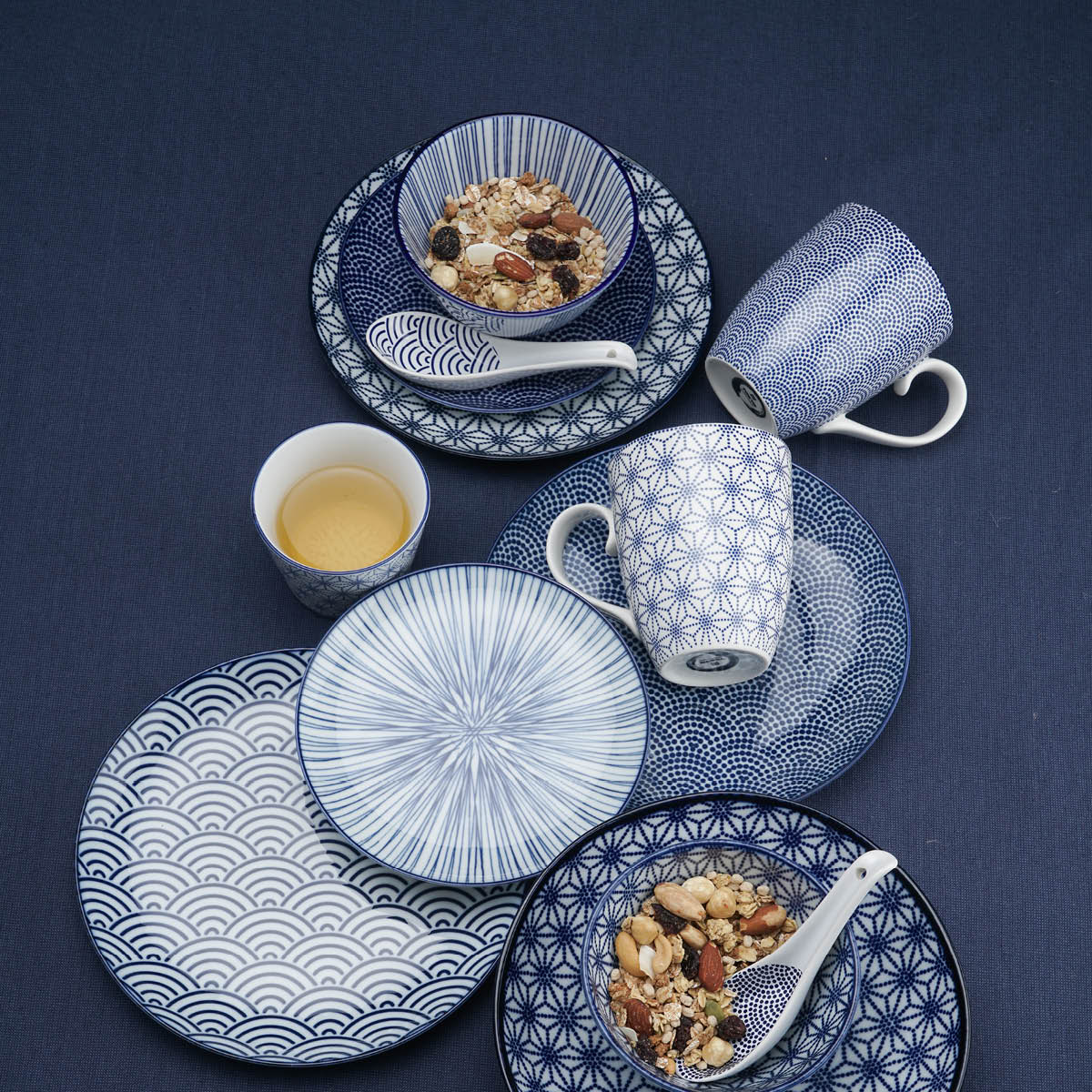 Tokyo Design Studio Nippon Blue tallerken 16 cm dots