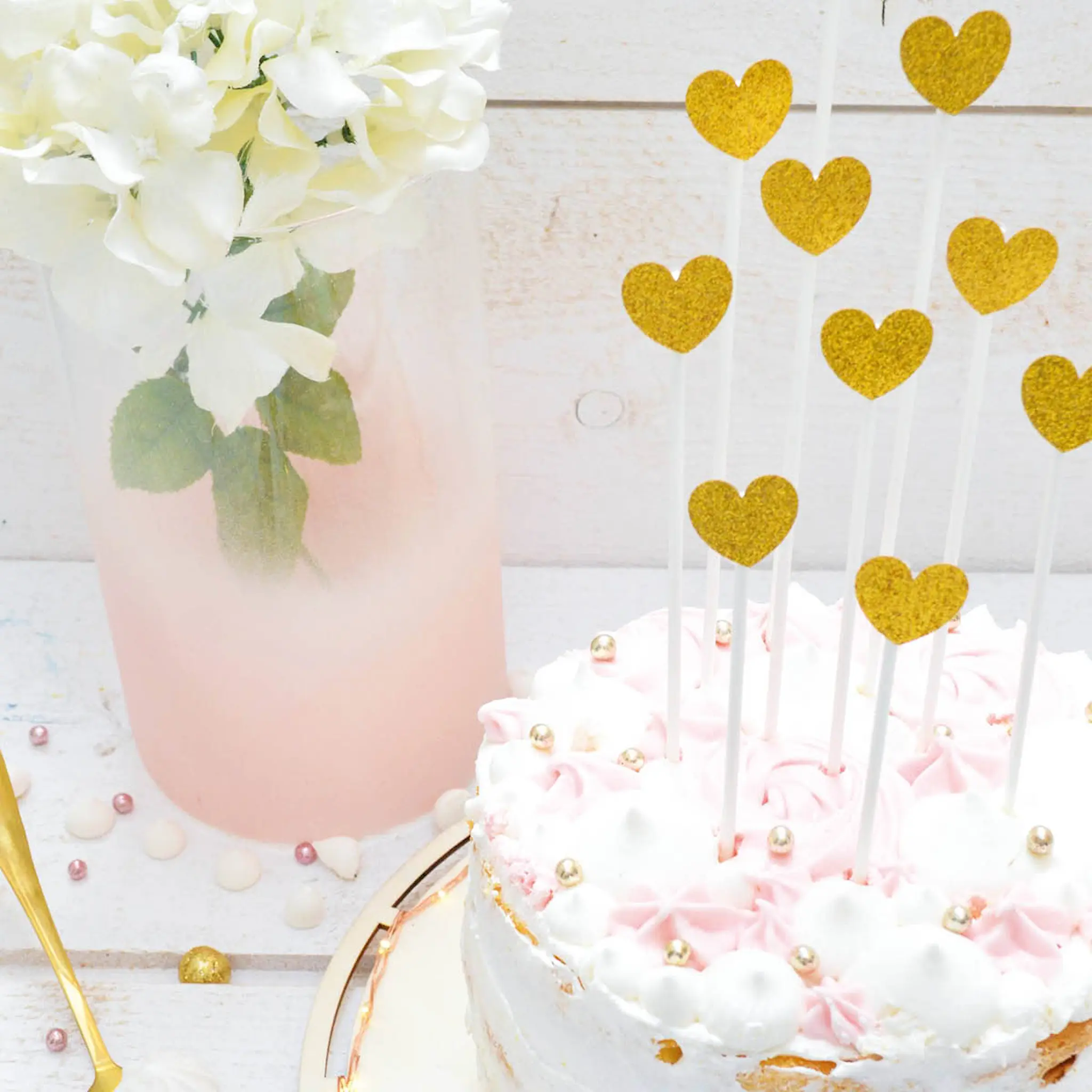 ScrapCooking Love tårtdekoration hjärtan guld 10-pack