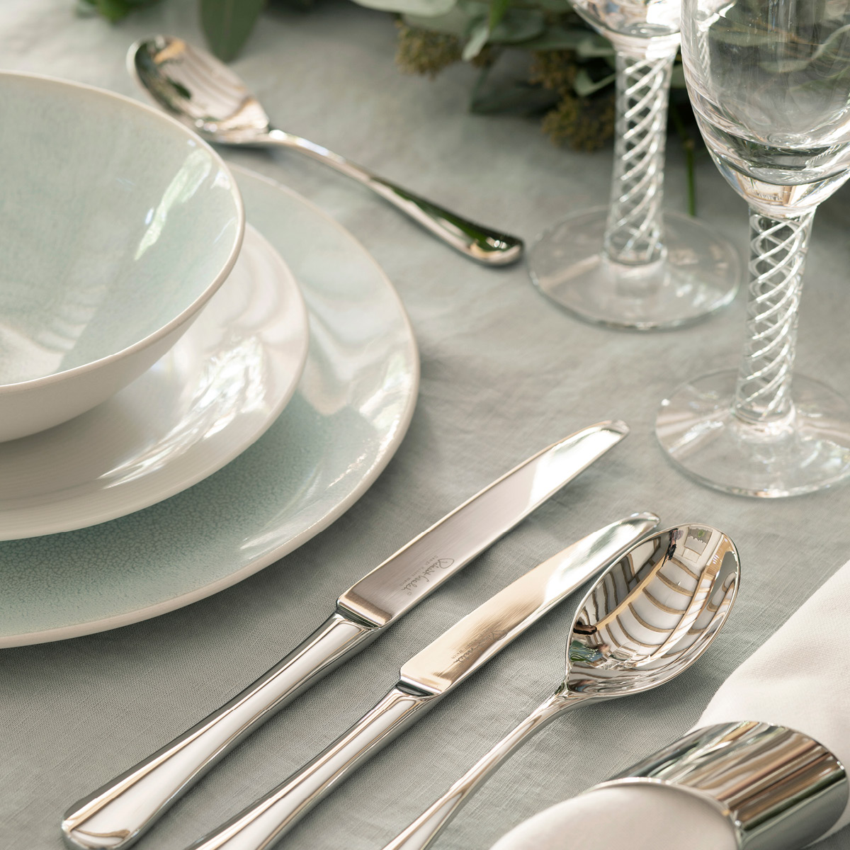 Robert Welch Radford Bright Jälkiruokalusikka