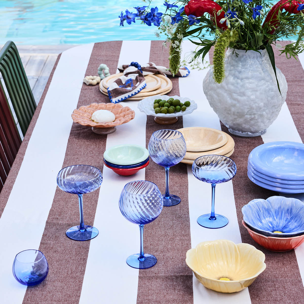 ByOn Poppy vallmo skål M 18x6,5 cm röd