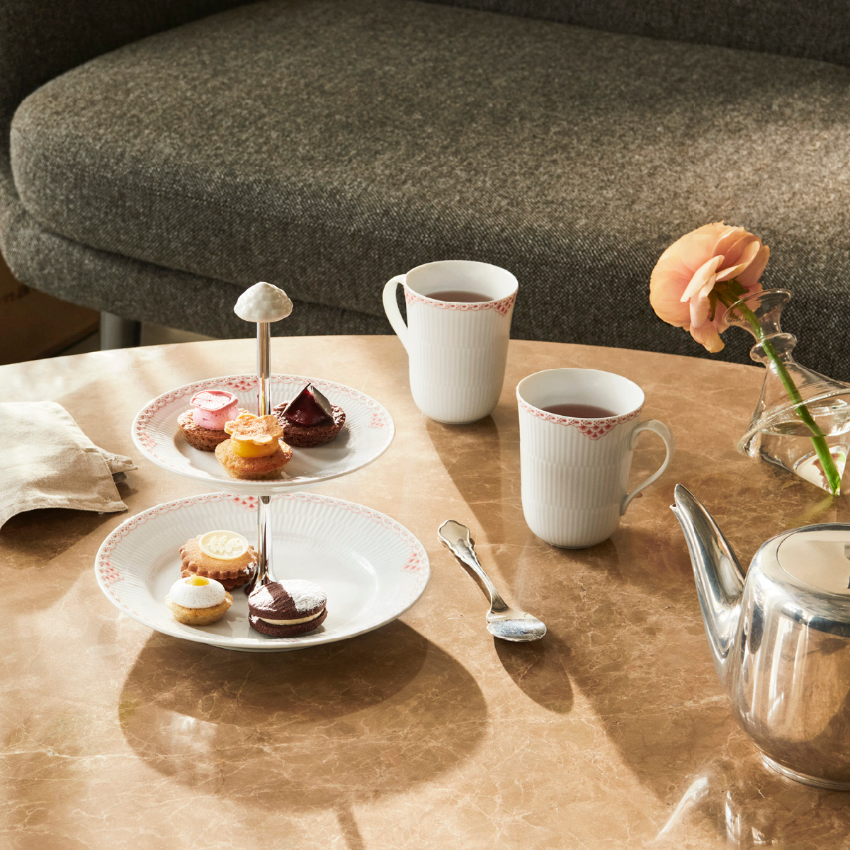 Royal Copenhagen Coral Lace mugg 33 cl 2-pack vit