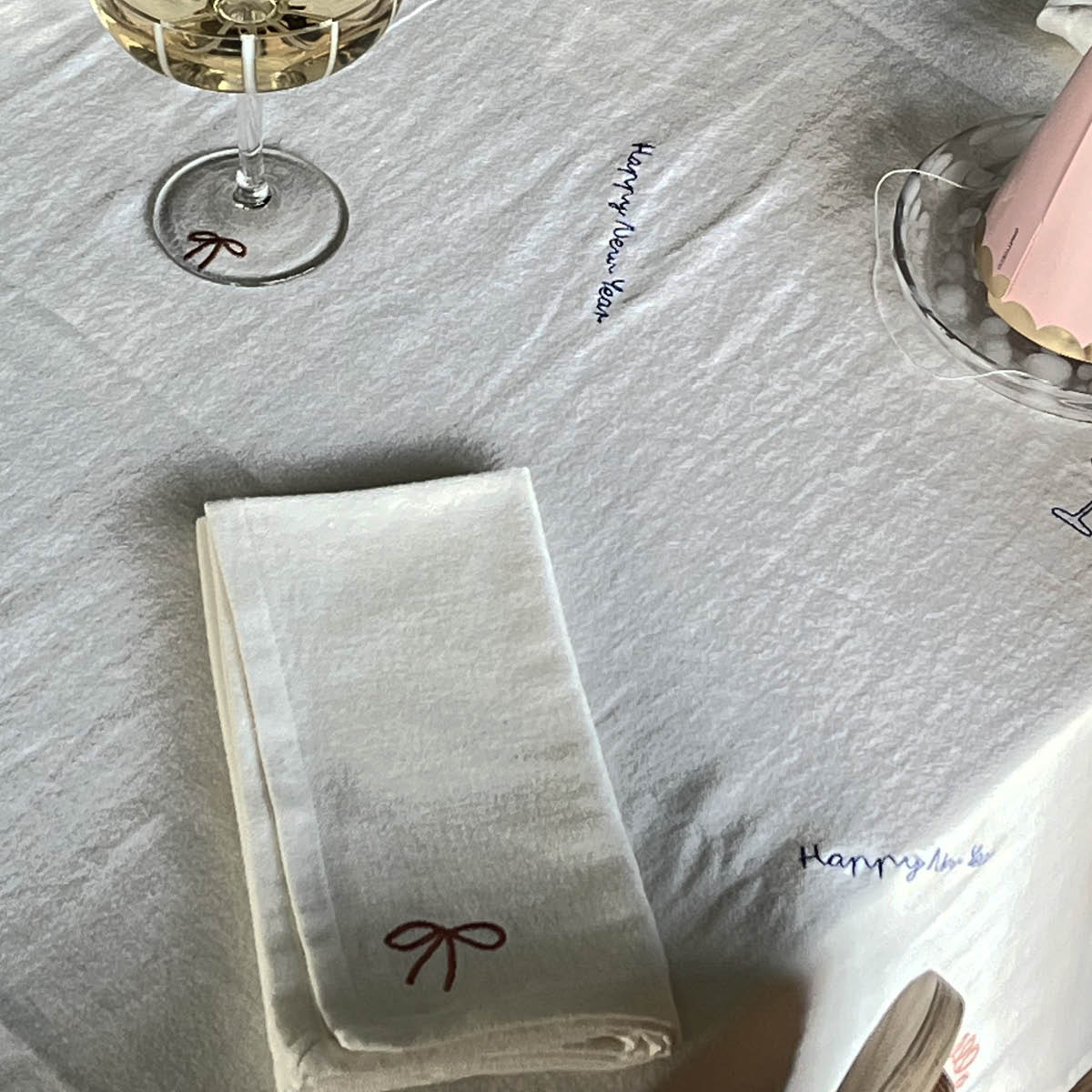 OYOY New Year Pöytäliina 250x140 cm Offwhite