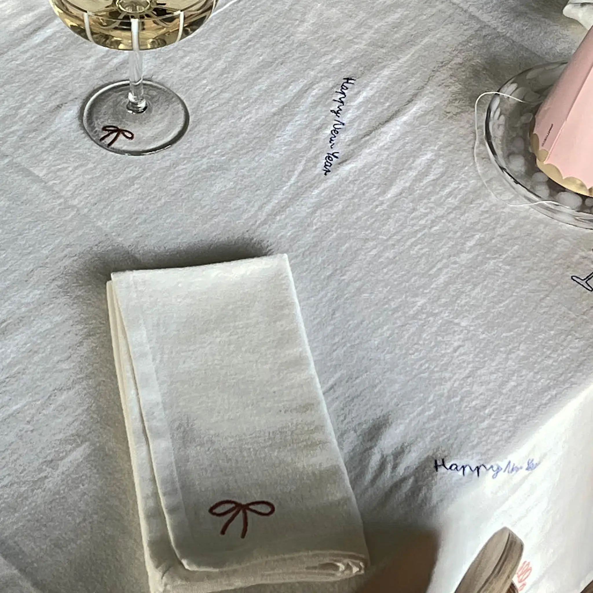 OYOY New Year Pöytäliina 250x140 cm Offwhite