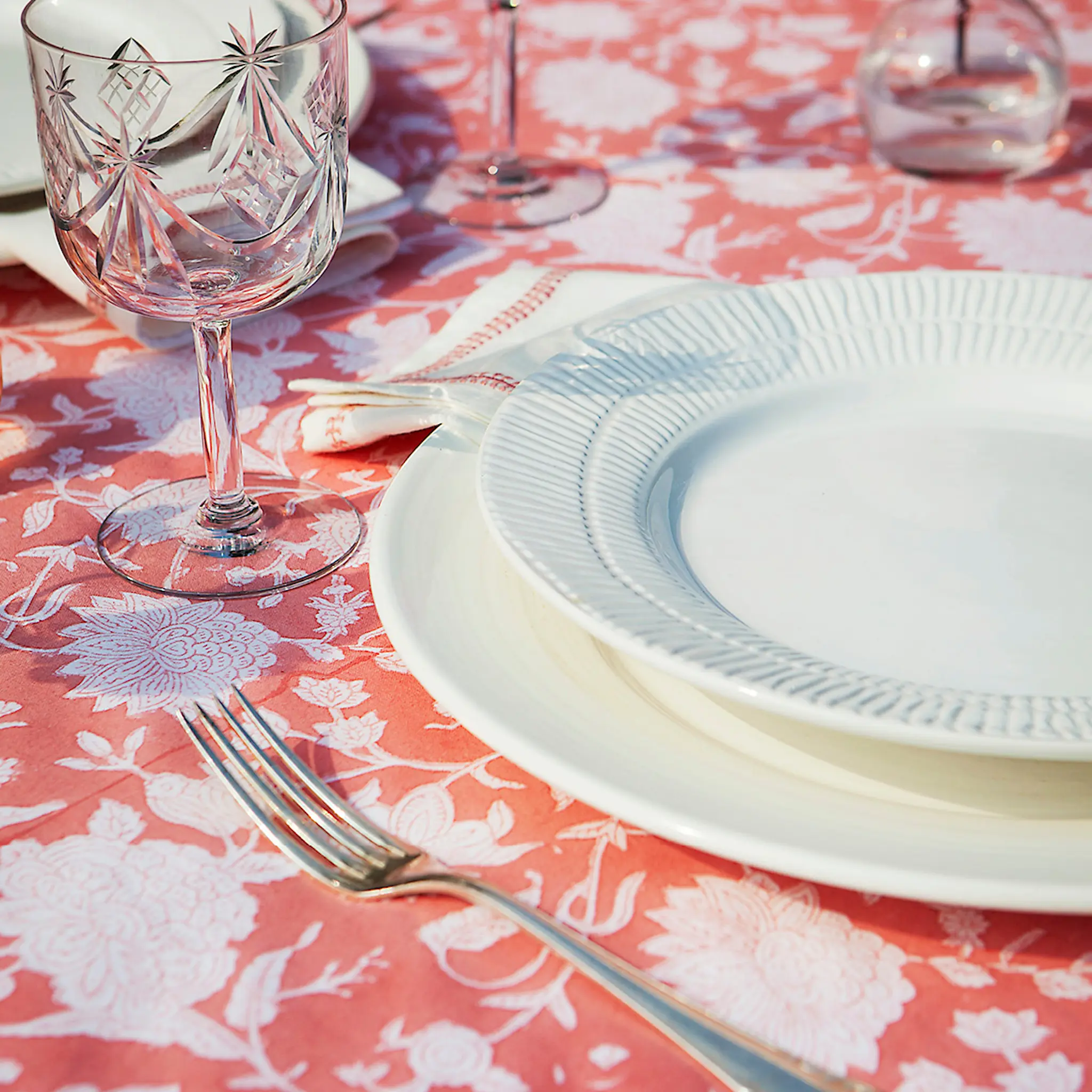 Chamois Indian Rose Pöytäliina 170x270 cm Lantana Rose