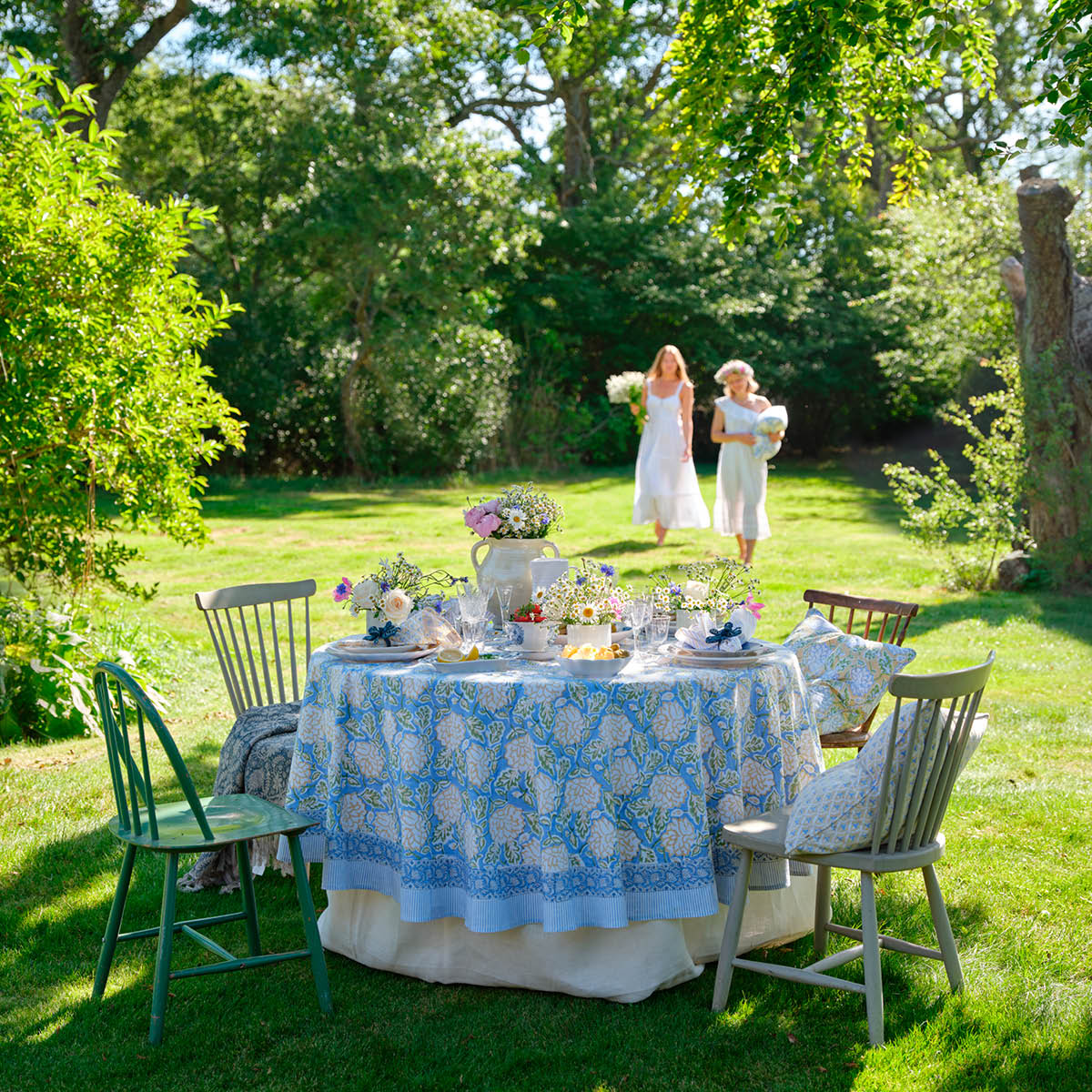 Chamois Dahila duk Ø220 cm blå/gul