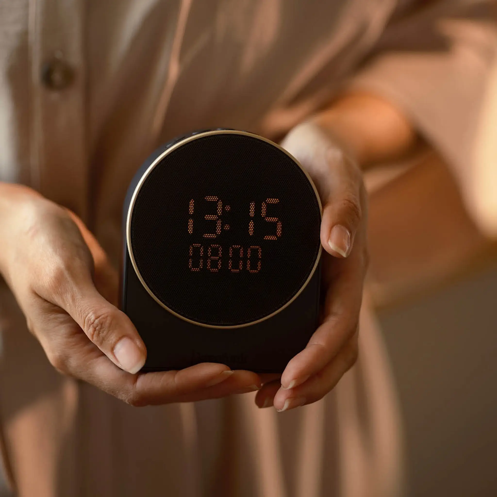 Kreafunk Ivy väckarklocka med Wake-up light och Bluetooth 9x11 cm svart