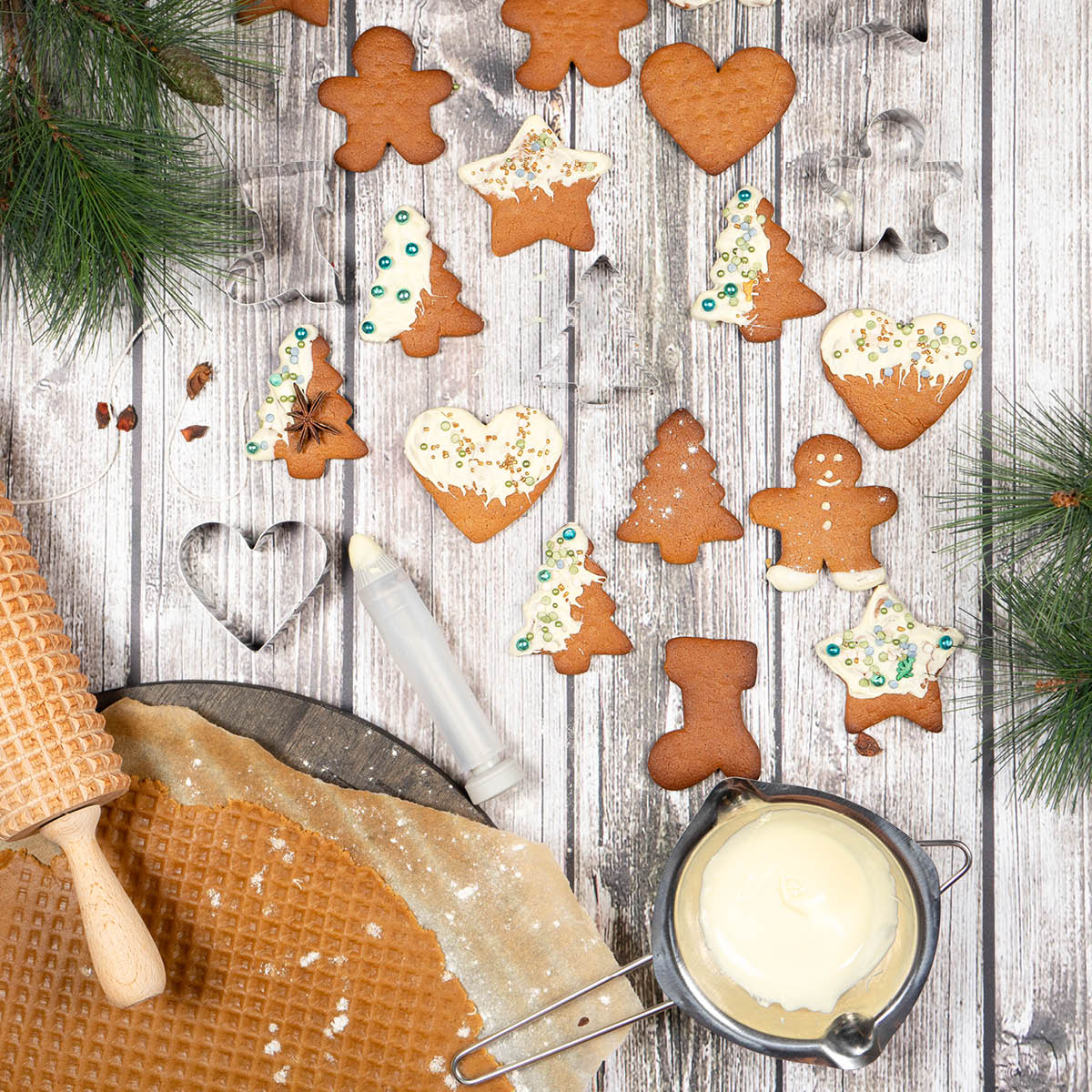 Modern House bAYk Piparkakkumuotti Mies Hopea