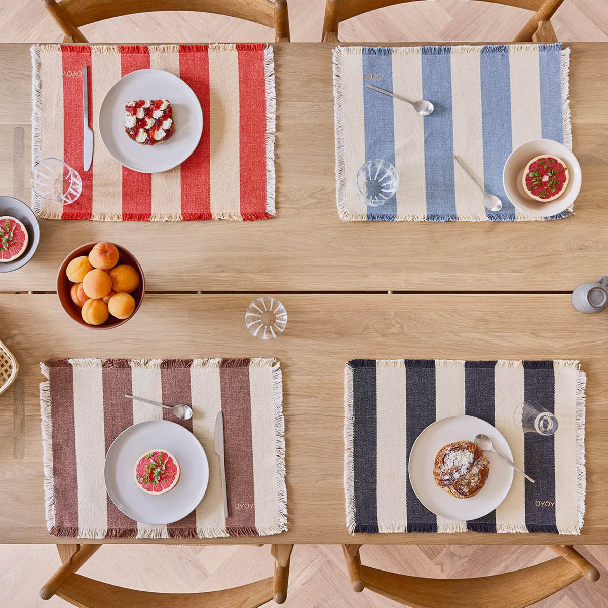 OYOY Toppu bordstablett 48x36 cm 2-pack svart/offwhite