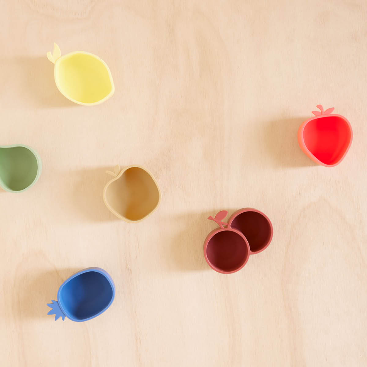 OYOY Yummy Jordgubb Körsbär barnskål 2 delar Cherry Red/Nutmeg